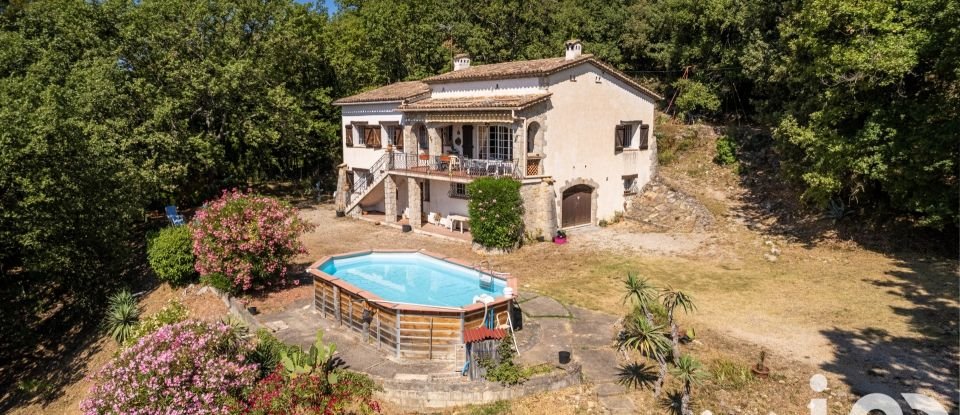 Maison traditionnelle 7 pièces de 185 m² à Cabris (06530)