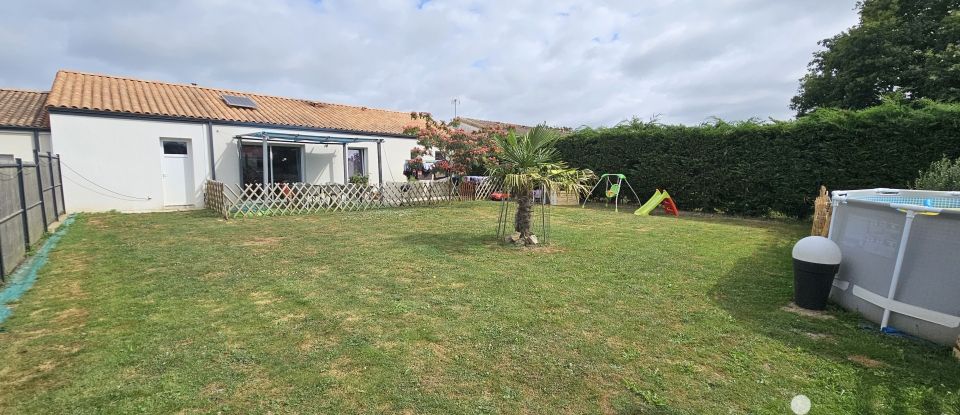 House 5 rooms of 93 m² in Montréverd (85260)