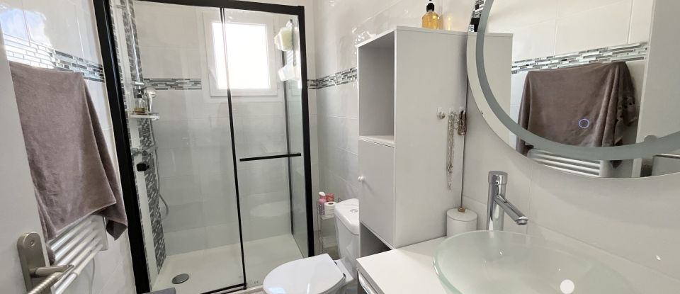 Maison 6 pièces de 149 m² à Narbonne (11100)