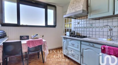 Apartment 4 rooms of 67 m² in Marseille (13013)