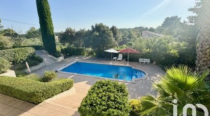 Maison traditionnelle 6 pièces de 196 m² à Nîmes (30900)