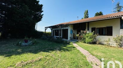 Maison 5 pièces de 104 m² à Castéron (32380)