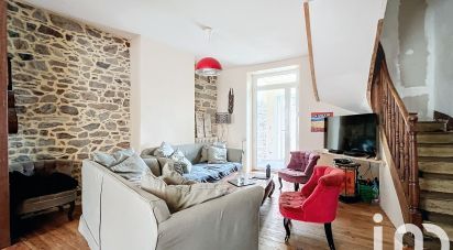 Town house 5 rooms of 138 m² in Saint-Coulomb (35350)