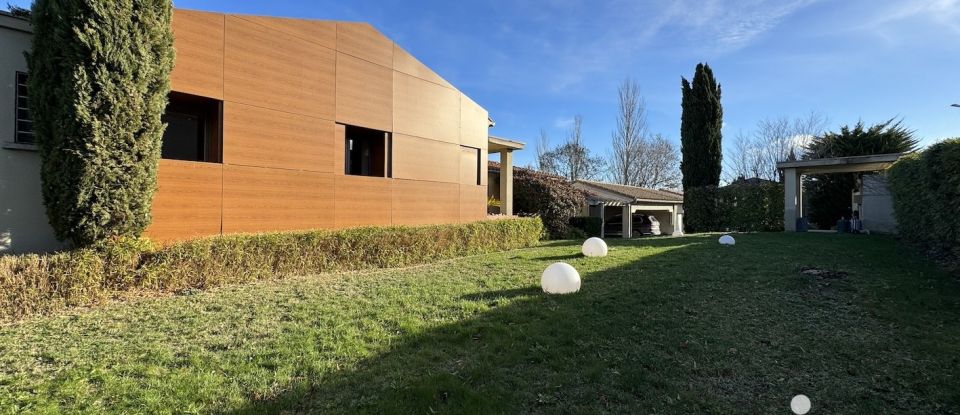 Maison d’architecte 8 pièces de 304 m² à Cazilhac (11570)