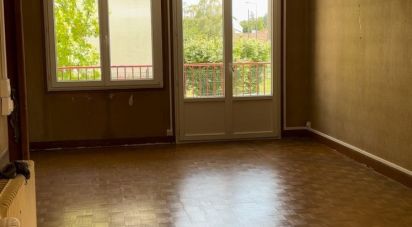 Appartement 2 pièces de 81 m² à Châlons-en-Champagne (51000)