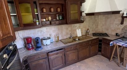 Traditional house 10 rooms of 157 m² in Cilaos (97413)