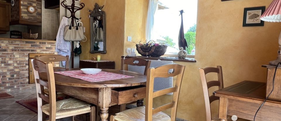 Country house 3 rooms of 76 m² in Sainte-Eulalie-d'Olt (12130)