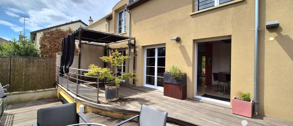 Maison 6 pièces de 147 m² à Créteil (94000)