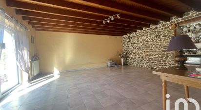 Longère 5 pièces de 105 m² à Quessoy (22120)