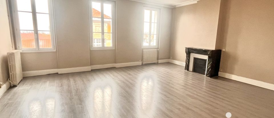 Appartement 4 pièces de 137 m² à Rochefort (17300)