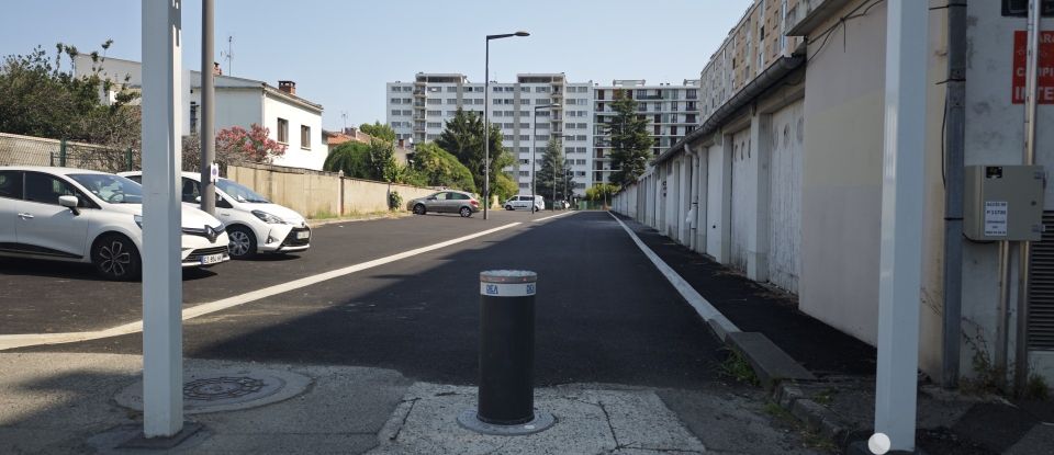 Parking of 13 m² in Toulouse (31400)