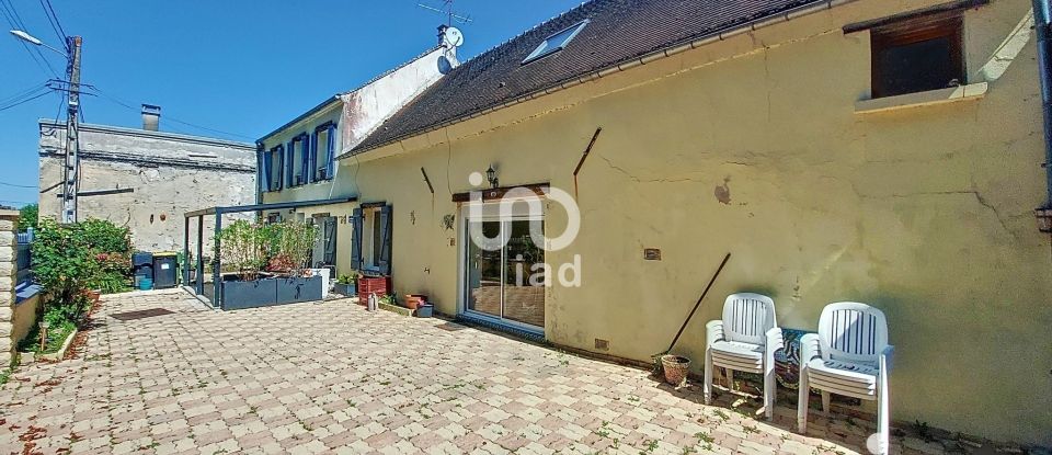 House 10 rooms of 247 m² in Cocherel (77440)