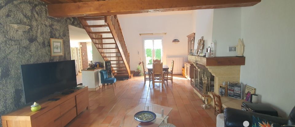 Maison 7 pièces de 162 m² à Esvres (37320)