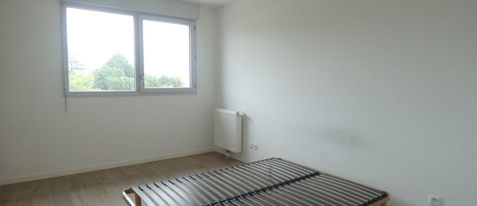 Apartment 2 rooms of 43 m² in Niort (79000)