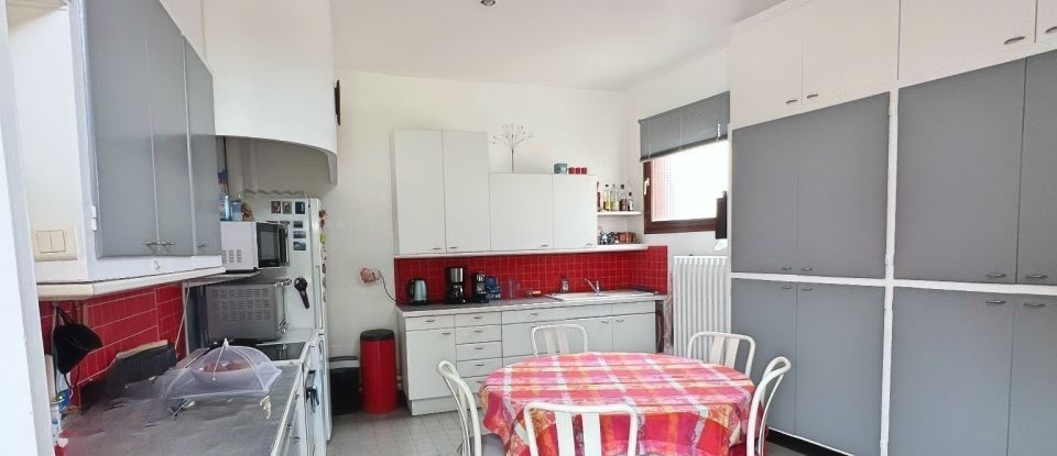 House 9 rooms of 225 m² in Luneray (76810)