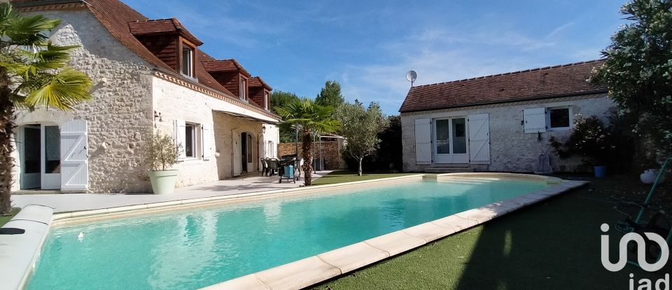 House 6 rooms of 128 m² in Calès (46350)