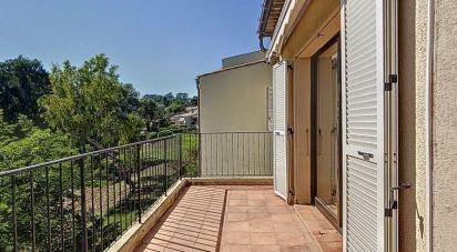 Appartement 3 pièces de 67 m² à Villeneuve-Loubet (06270)