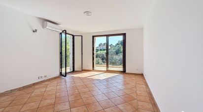 Appartement 3 pièces de 67 m² à Villeneuve-Loubet (06270)