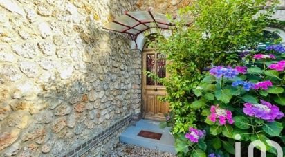 House 5 rooms of 180 m² in Mont-Saint-Aignan (76130)