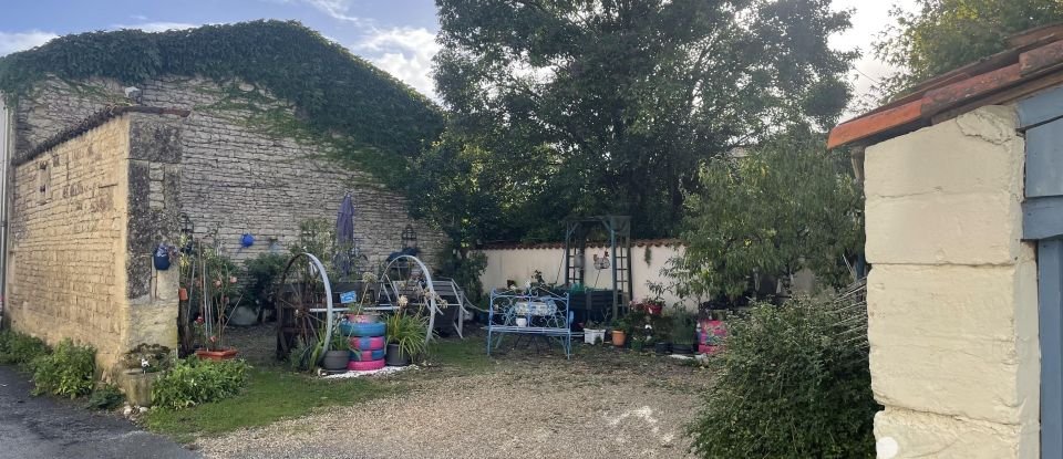 Maison 6 pièces de 145 m² à Beauvais-sur-Matha (17490)