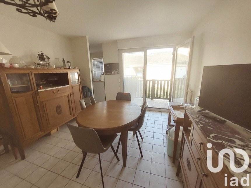 Apartment 3 rooms of 62 m² in Le Croisic (44490)