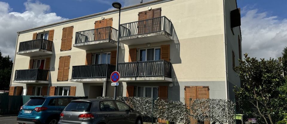 Apartment 2 rooms of 37 m² in Villenoy (77124)