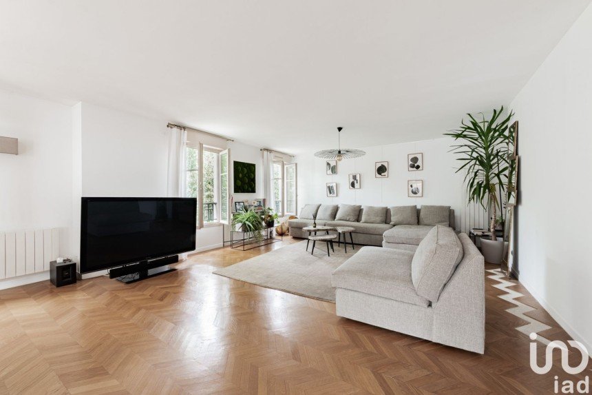 Apartment 5 rooms of 142 m² in Le Raincy (93340)