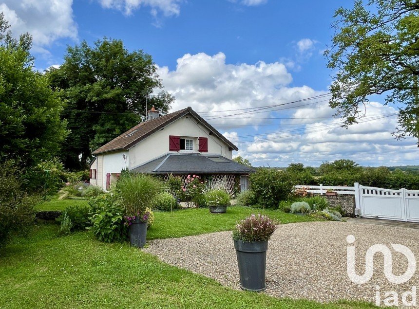 Maison de campagne 3 pièces de 76 m² à Crux-la-Ville (58330)