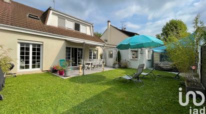 House 7 rooms of 121 m² in Roissy-en-Brie (77680)