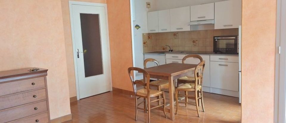 Apartment 1 room of 33 m² in - (66110)