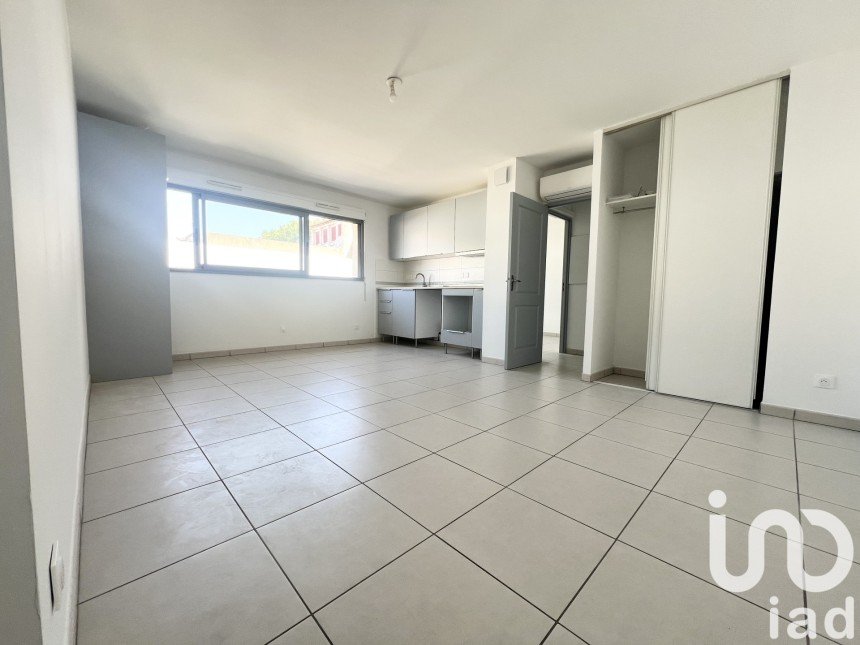 Appartement 2 pièces de 45 m² à Salon-de-Provence (13300)