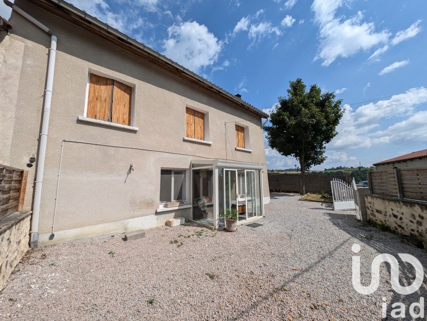 Maison de campagne 4 pièces de 115 m² à Vorey (43800)