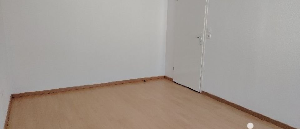 Apartment 2 rooms of 54 m² in Laigneville (60290)