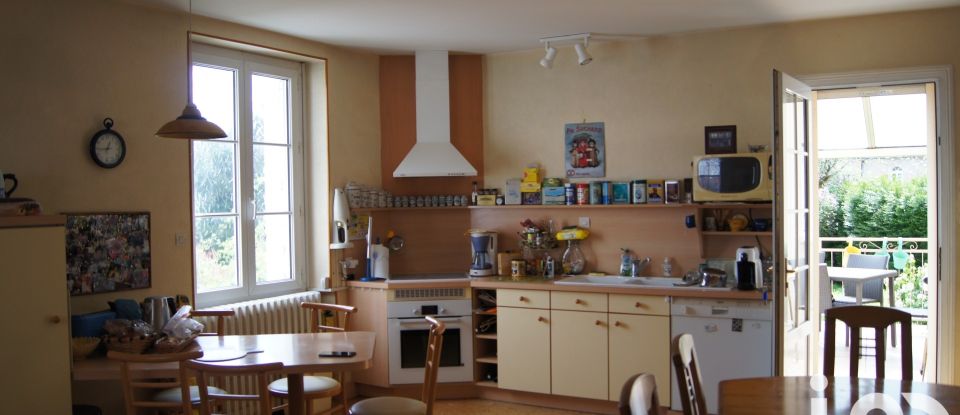 Town house 6 rooms of 177 m² in - (58120)