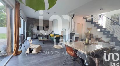 House 6 rooms of 164 m² in Clavette (17220)