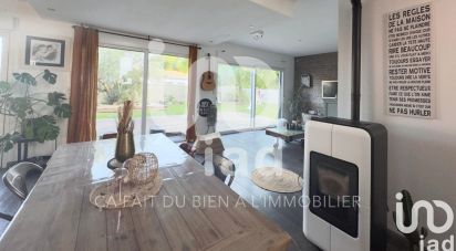 House 6 rooms of 164 m² in Clavette (17220)