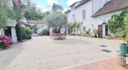 House 17 rooms of 529 m² in Le Malesherbois (45330)