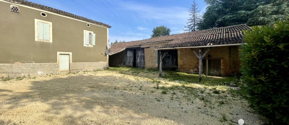 Estate 4 rooms of 135 m² in Soulaures (24540)