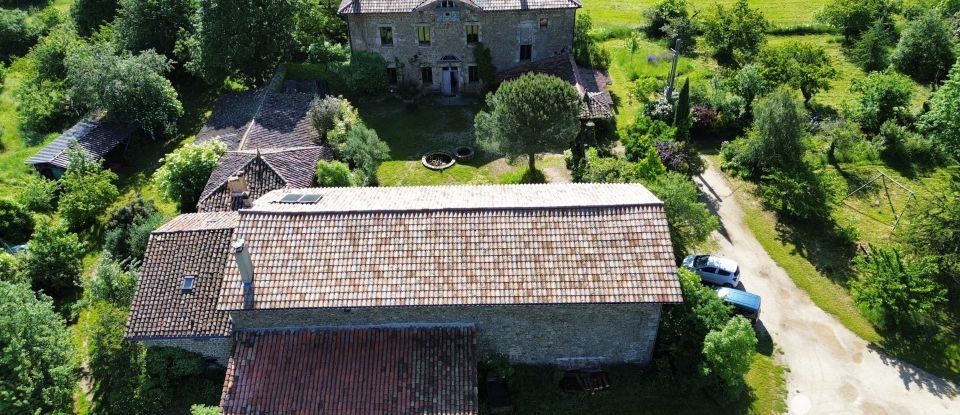 Estate 38 rooms of 1,110 m² in Le Crestet (07270)