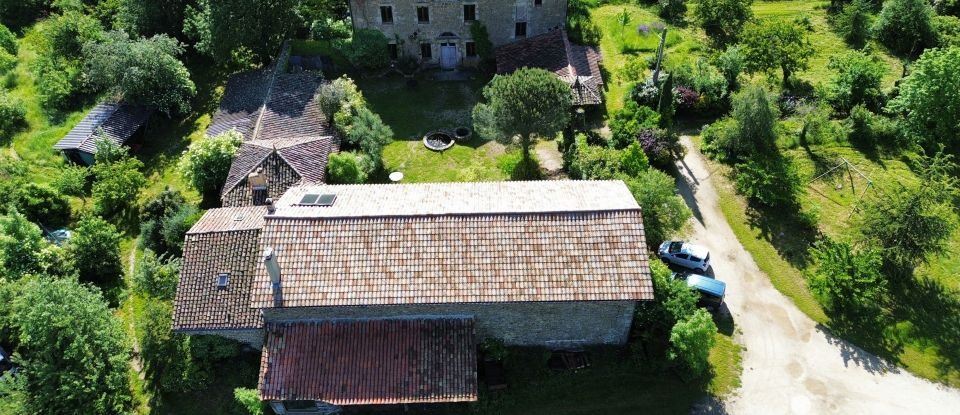 Estate 38 rooms of 1,110 m² in Le Crestet (07270)