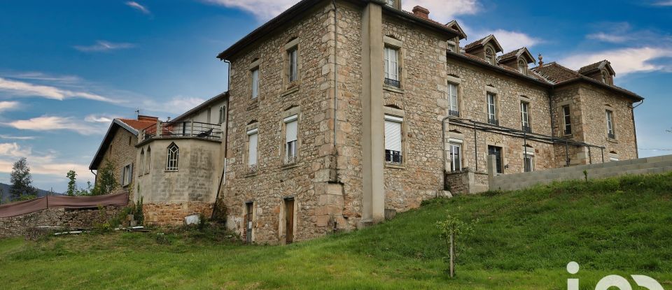 Domaine 15 pièces de 750 m² à Lamastre (07270)