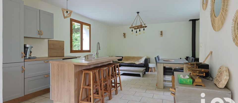 Country house 4 rooms of 86 m² in Saint-Martin-de-Valamas (07310)