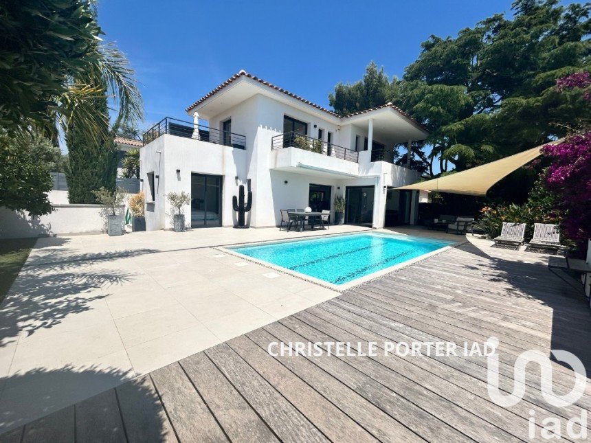 Maison 4 pièces de 110 m² à Sanary-sur-Mer (83110)