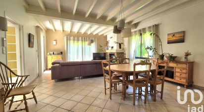 House 8 rooms of 175 m² in Le Gua (38450)