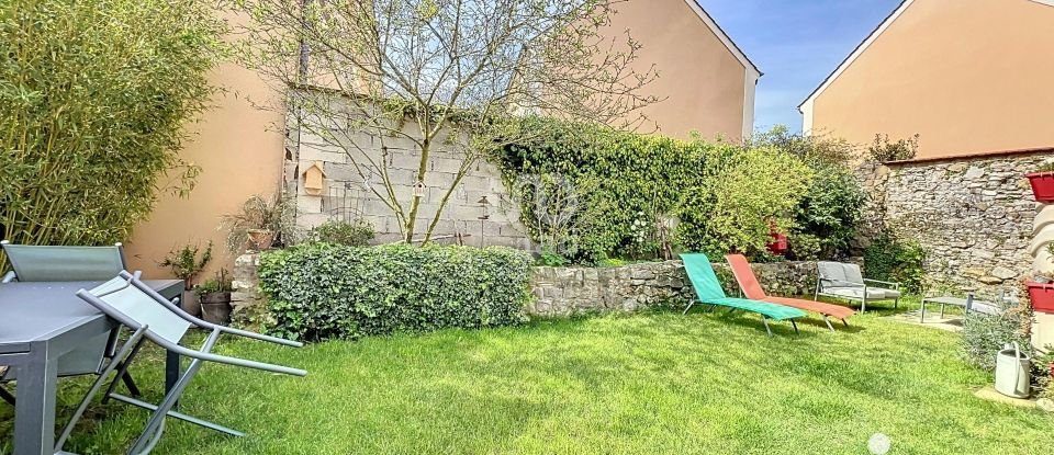 Maison 5 pièces de 105 m² à Le Plessis-Bouchard (95130)