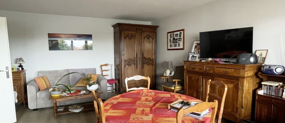 Apartment 3 rooms of 69 m² in Annœullin (59112)