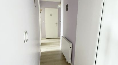 Apartment 3 rooms of 69 m² in Annœullin (59112)