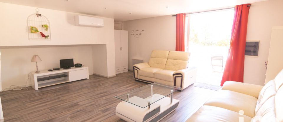 Maison 7 pièces de 134 m² à Roquebrune-sur-Argens (83520)