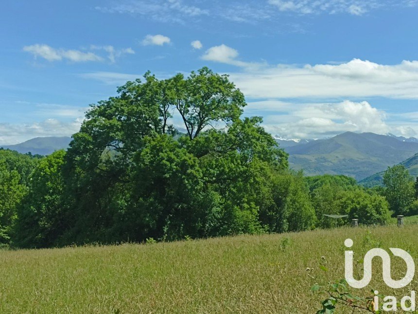 Land of 1,000 m² in Poueyferré (65100)