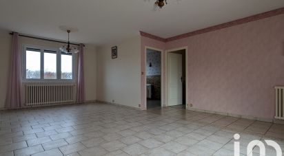 Maison 4 pièces de 131 m² à Louzy (79100)